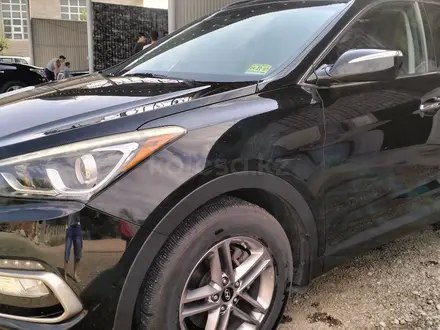 Hyundai Santa Fe 2017 года за 10 200 000 тг. в Шымкент