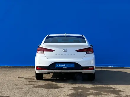 Hyundai Elantra 2019 года за 8 710 000 тг. в Алматы – фото 4