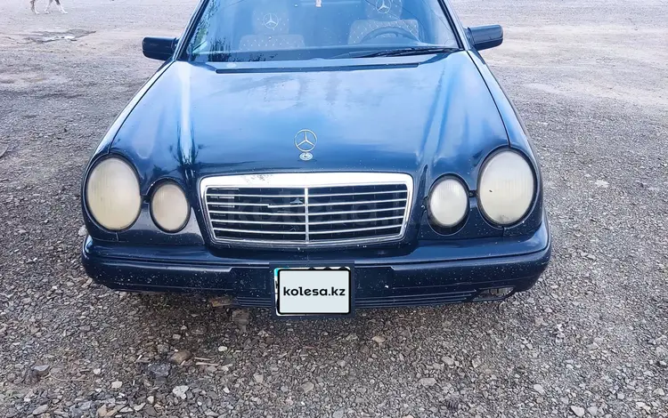 Mercedes-Benz E 230 1997 года за 2 500 000 тг. в Жанатас