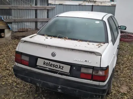 Volkswagen Passat 1991 года за 800 000 тг. в Актобе – фото 2