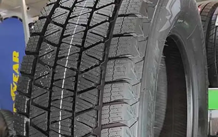 285/65R17 BLIZZAK DM-V3 за 89 000 тг. в Алматы