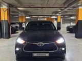 Toyota Highlander 2020 года за 17 000 000 тг. в Караганда