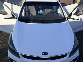 Kia Rio, 2021