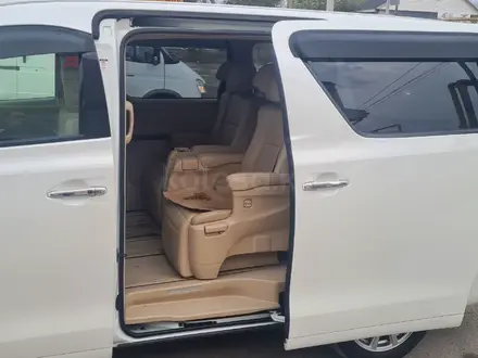 Toyota Alphard 2011 года за 9 000 000 тг. в Алматы – фото 6