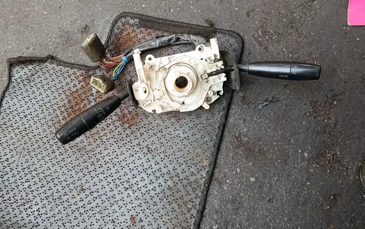 Переключатель света поворота за 15 000 тг. в Алматы