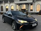 Toyota Camry 2015 года за 6 200 000 тг. в Жанаозен