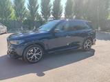 BMW X5 2022 года за 44 000 000 тг. в Астана – фото 3