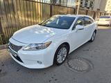 Lexus ES 250 2013 года за 9 000 000 тг. в Астана – фото 2