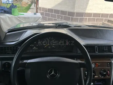 Mercedes-Benz E 230 1990 года за 1 700 000 тг. в Алматы – фото 3