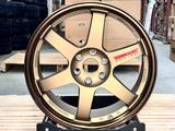 TE37 R18/8.5J/6X114.3/ET20/ЦО: 66, 1/BRONZE + MILLING LETTER RED 00 за 300 000 тг. в Алматы