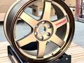TE37 R18/8.5J/6X114.3/ET20/ЦО: 66, 1/BRONZE + MILLING LETTER RED 00 за 300 000 тг. в Алматы – фото 3