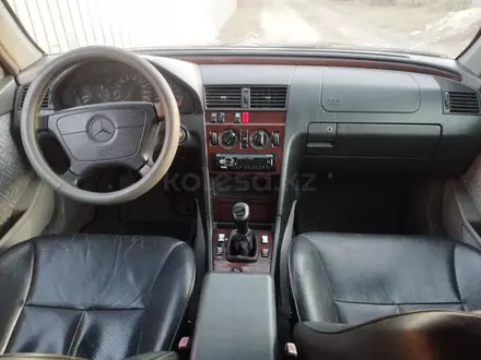 Mercedes-Benz C 180 1996 года за 2 150 000 тг. в Кокшетау – фото 13