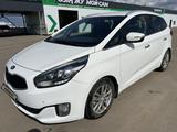 Kia Carens 2015 года за 7 750 000 тг. в Актобе