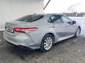 Toyota Camry 2020 года за 8 695 500 тг. в Астана – фото 6