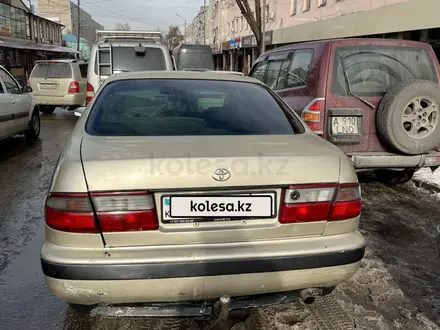 Toyota Carina E 1995 года за 1 500 000 тг. в Алматы – фото 4