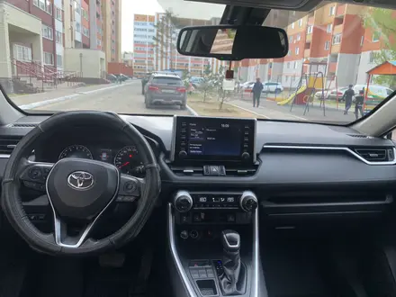 Toyota RAV4 2021 года за 18 500 000 тг. в Павлодар – фото 3