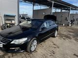 Volkswagen Passat CC 2010 года за 3 700 000 тг. в Уральск