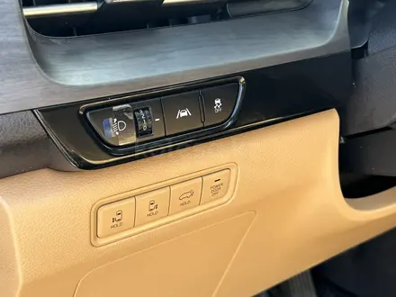 Kia Carnival 2022 года за 19 500 000 тг. в Астана – фото 18
