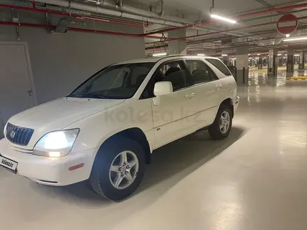 Lexus RX 300 2001 года за 5 500 000 тг. в Астана
