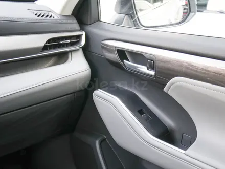 Toyota Highlander 2026 года за 39 800 000 тг. в Алматы – фото 13