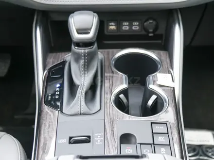 Toyota Highlander 2026 года за 39 800 000 тг. в Алматы – фото 16