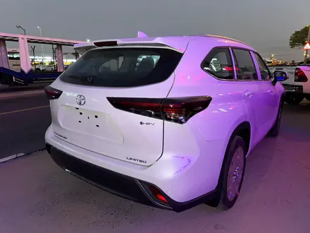 Toyota Highlander 2026 года за 39 800 000 тг. в Алматы – фото 24