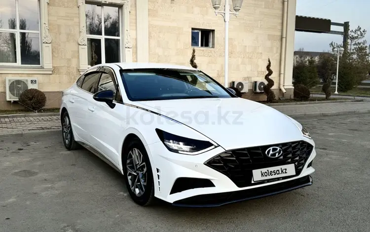 Hyundai Sonata 2021 года за 13 700 000 тг. в Алматы