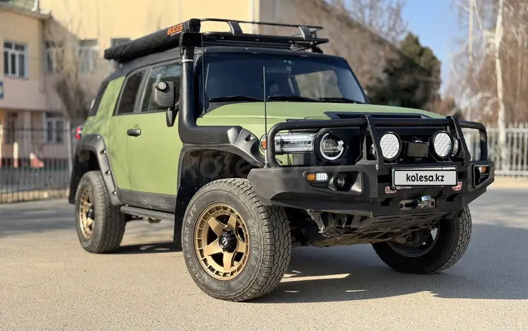 Toyota FJ Cruiser 2008 года за 12 500 000 тг. в Алматы