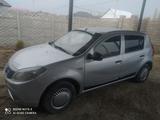Renault Sandero 2013 годаүшін3 300 000 тг. в Тараз – фото 2