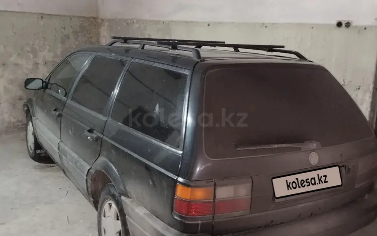 Volkswagen Passat 1991 годаүшін2 250 000 тг. в Усть-Каменогорск