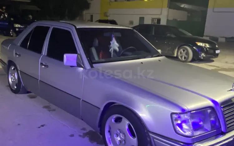 Mercedes-Benz E 280 1993 годаfor2 600 000 тг. в Актау