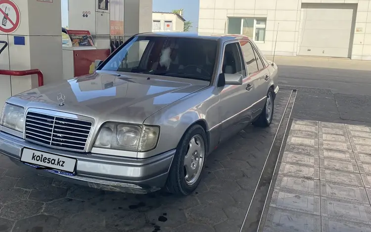 Mercedes-Benz E 280 1993 годаүшін2 400 000 тг. в Актау