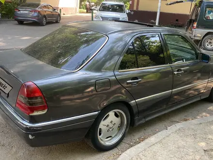 Mercedes-Benz C 280 1993 года за 1 750 000 тг. в Алматы – фото 2