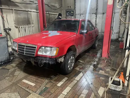 Mercedes-Benz E 280 1993 года за 700 000 тг. в Астана – фото 7