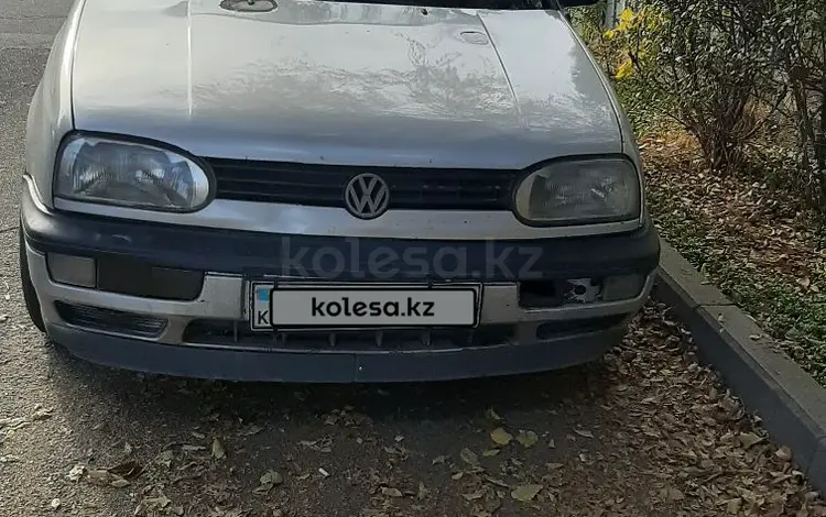 Volkswagen Golf 1993 годаfor1 800 000 тг. в Алматы