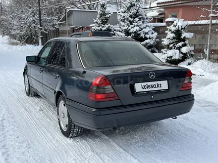 Mercedes-Benz C 220 1995 года за 2 400 000 тг. в Алматы – фото 4