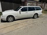 Mercedes-Benz E 320 1999 года за 4 500 000 тг. в Шымкент – фото 3
