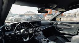 Mercedes-Benz E 200 2020 года за 13 000 000 тг. в Петропавловск – фото 2