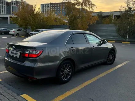 Toyota Camry 2015 года за 10 800 000 тг. в Астана – фото 8