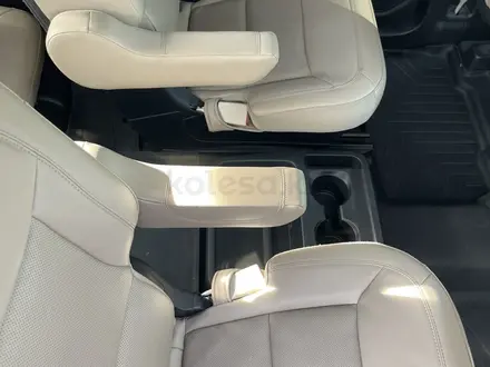 Ford Explorer 2020 года за 15 500 000 тг. в Алматы – фото 25