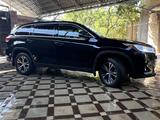 Toyota Highlander 2018 годаүшін16 300 000 тг. в Шымкент