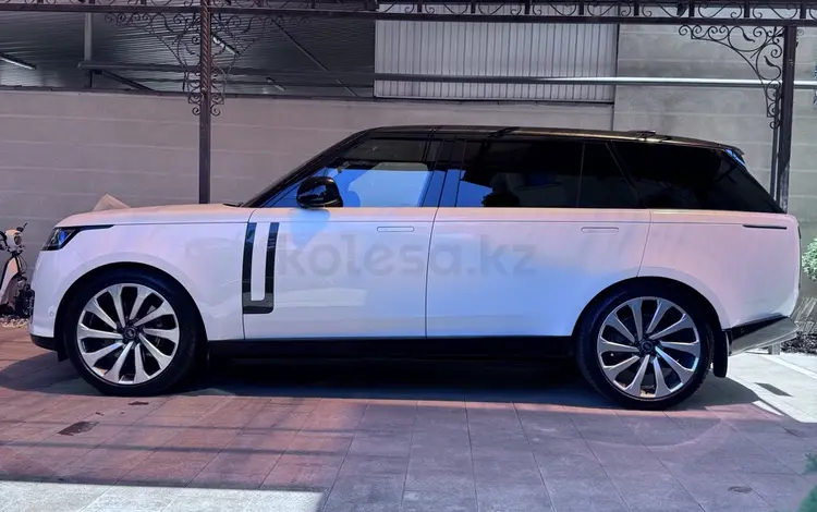 Land Rover Range Rover 2023 года за 90 000 000 тг. в Алматы
