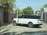 Land Rover Range Rover 2023 года за 90 000 000 тг. в Алматы – фото 5