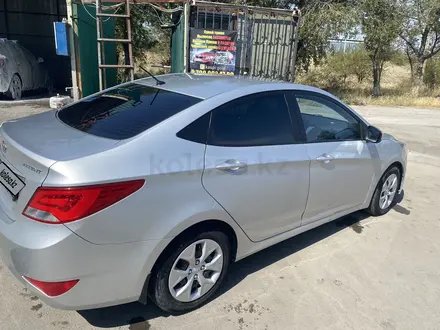 Hyundai Accent 2015 года за 6 200 000 тг. в Конаев (Капшагай) – фото 2