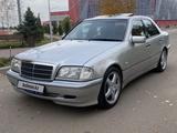 Mercedes-Benz C 240 1998 годаүшін5 700 000 тг. в Алматы – фото 3