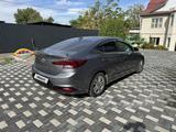 Hyundai Elantra 2018 годаүшін7 300 000 тг. в Алматы – фото 3