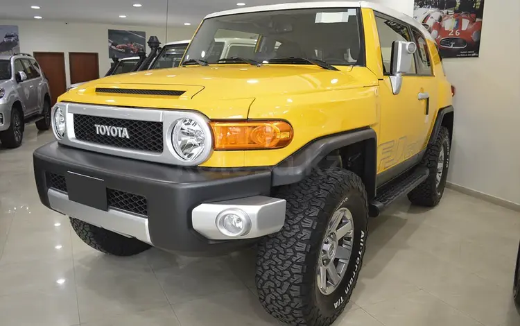 Toyota FJ Cruiser 2006-2022год стекло фары Алматы за 15 000 тг. в Алматы