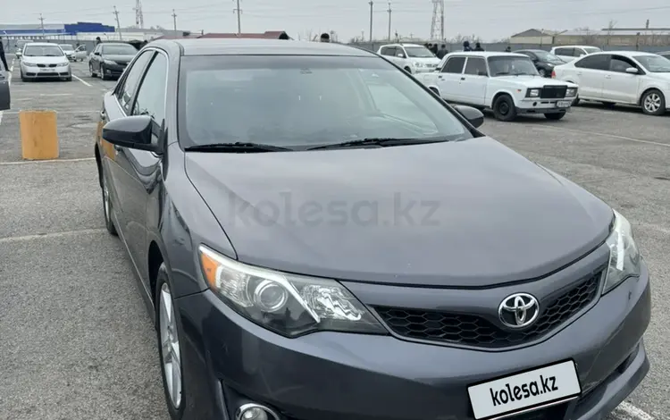 Toyota Camry 2013 годаfor5 800 000 тг. в Атырау