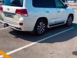 Toyota Land Cruiser 2016 годаүшін27 500 000 тг. в Алматы – фото 4