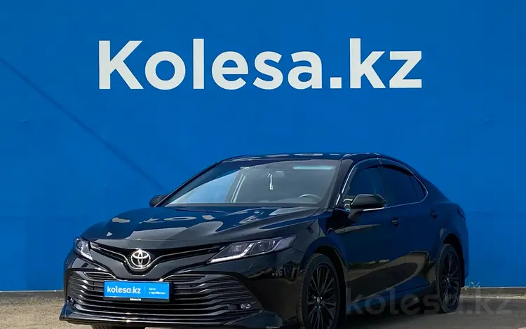 Toyota Camry 2019 года за 12 810 000 тг. в Алматы